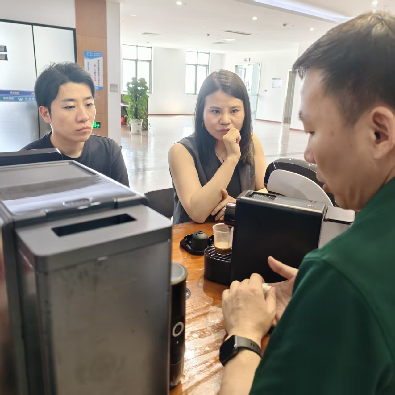 Prečo japonský klient navštívil spoločnosť SEAVER pre pokročilý automatický kávovar a prenosný kávovar? Prečo japonský klient navštívil spoločnosť SEAVER pre pokročilý automatický kávovar a prenosný kávovar?